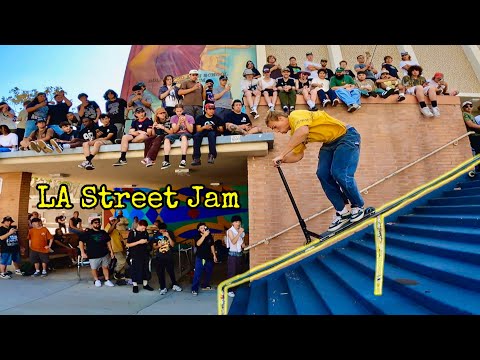 Видео: 300 скутеров захватили Голливуд (сломанные кости)