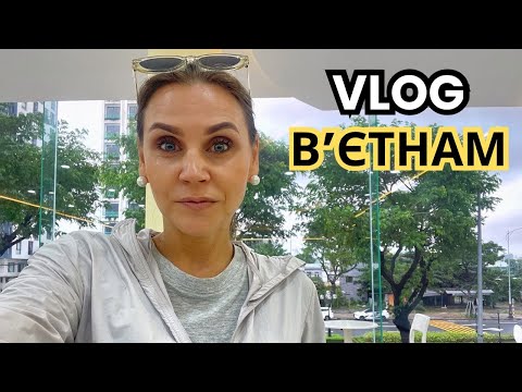 Видео: Дощовий день у Вʼєтнамі ☔ Готую гарбузову кашу, млинці з цукіні та розпаковую посилку | Влог