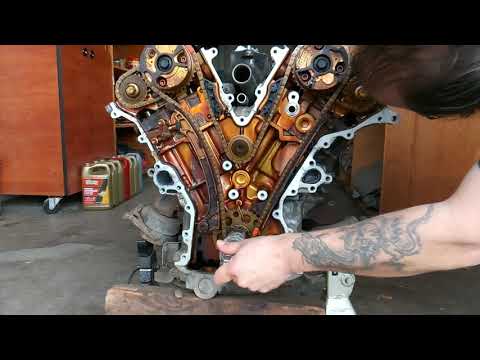 Видео: Toyota 4 Runner 4.0L, установка меток ГРМ в ВМТ для снятия цепи