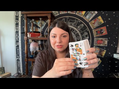 Видео: Почему он изменился? Таро Юлия Петрова Прямые Эфиры