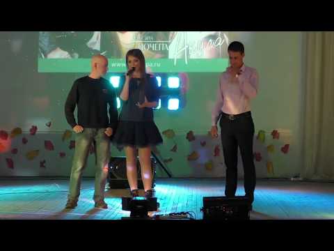 Видео: Концерт АКУЛЫ (Оксана Почепа) в Тотьме на Варницах!