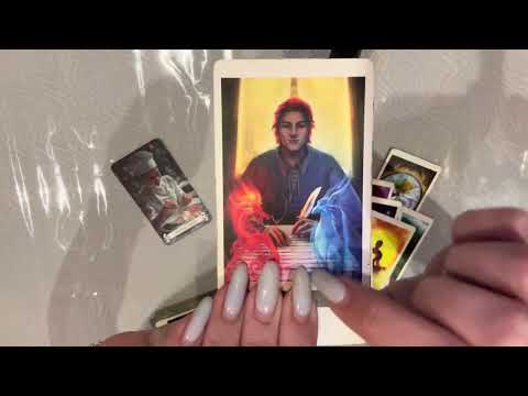 Видео: Мужчина на пороге?4 королевы👁️‍🗨️#мужчинанапороге#ктонапороге#4королевы#чтоменяждет#таро#раскладтаро