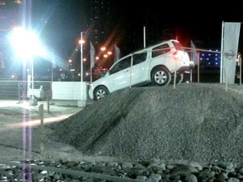 Видео: Off-road test of Nissan Armada (тест  Ниссан Армада)