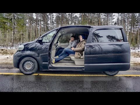 Видео: Toyota Porte / Spade - Автомобиль человеку дверь