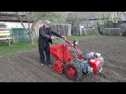 Видео: Испытания самодельной картофелеСАЖАЛКИ!!! Доработки...