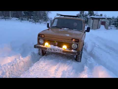 Видео: тест нивы по глубокому снегу#нива2121 #нива #оффроад