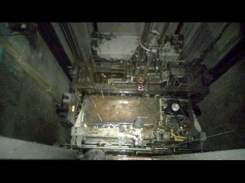 Видео: Жесть! Водопад в шахте лифта!