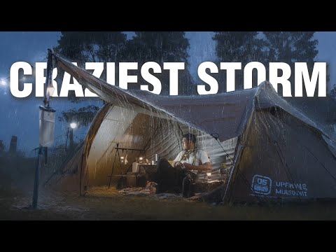 Видео: Попал в шторм! Одиночный кемпинг во время сильного ливня и грозы — укройтесь в большой палатке.