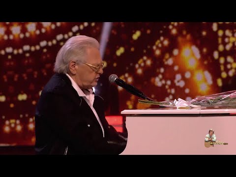 Видео: Юрий Антонов - Любимая, Не забывай. 2024