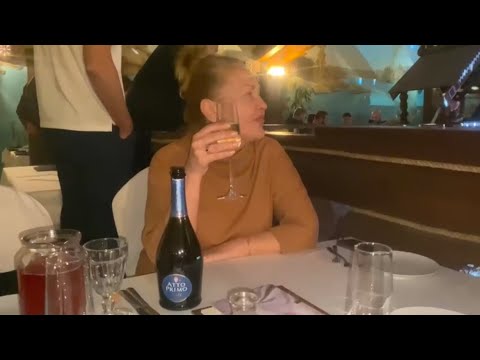 Видео: Не хочу такого общения. Собираюсь в ресторан. «Уральские пельмени».