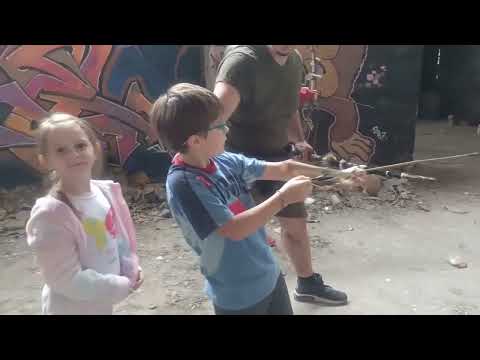 Видео: Детская стрельба из лука. Сложности, особенности, на что обратить внимание