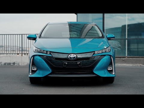 Видео: Гибридный монстр  / Toyota Prius PHV (Prime) / Будущее во Владивостоке