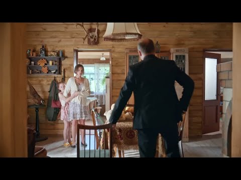 Видео: ФИЛЬМ! СБЕЖАТЬ И ВЫЖИТЬ ОТ ЖЕСТКОГО МУЖА САДИСТА! Платье из маргариток! Русский фильм