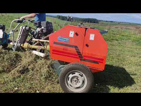 Видео: пресс-подборщик 850 с мотоблоком НЕВА