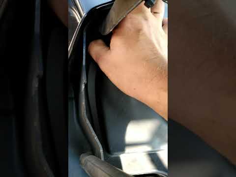 Видео: Чистка дренажа под капотом вольво хс90