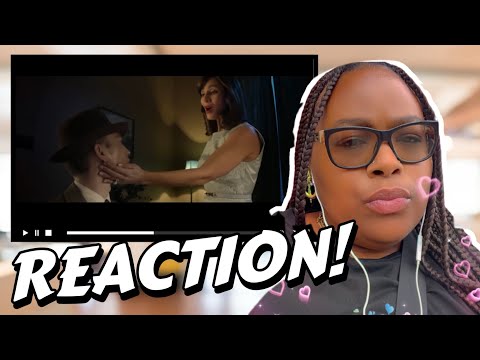 Видео: НАТАЛИ ИМБРЮЛЬЯ - МГНОВЕННАЯ РЕАКЦИЯ РАЗДАВАНИЯ