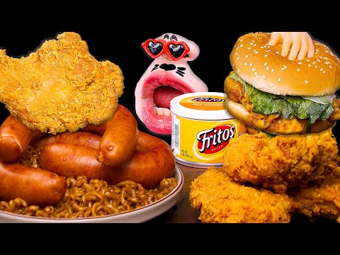 Видео: Лапша из черной фасоли, бургер с курицей, гигантская курица! 😋 ASMR Mukbang Eating Show :)