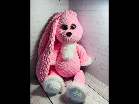 Видео: Большой Зефирный зайка крючком (часть №4)