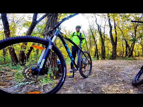 Видео: КАНТРИЙЩИК НАВАЛИВАЕТ НА ЭНДУРО ТРАССЕ! ДОРОГОЖИЧИ СПОТ