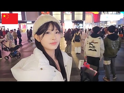 Видео: Китайская красавица просит жить вместе при первой встрече