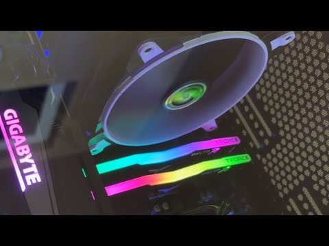 Видео: Unboxing на новия ми компютър😱💪