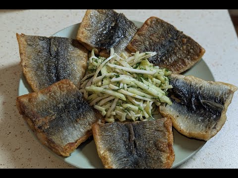 Видео: Це ШОК!Салат зі СМАЖЕНИМ ОСЕЛЕДЦЕМ!#kabanych #салат #оселедець