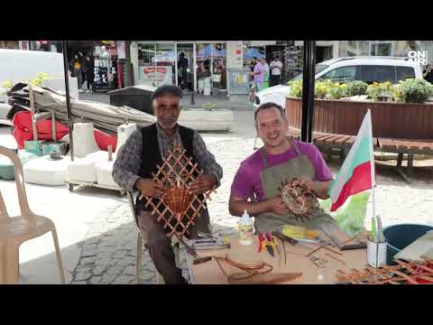 Видео: Единственият майстор кошничар в Бургаско стана "Живо съкровище"