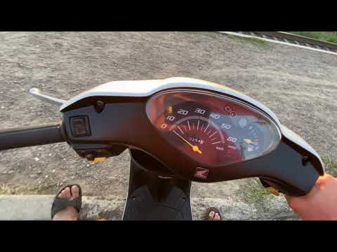 Видео: Продаю скутера.Honda Dio AF-68 -- Хонда Діо Аф 68