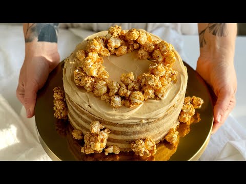 Видео: Торт Джина - имбирные бисквиты и взбитая солёная карамель