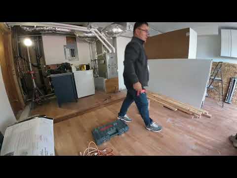 Видео: Quick Wall Freming door cuts)Швидкий каркас стін і вирізання дверей