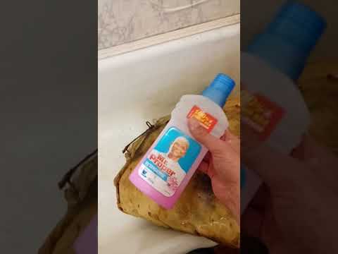 Видео: Как избавиться от солярки!!!! Пролил дизельное топливо. Пролил ДТ.How to get rid of fuel in the car.