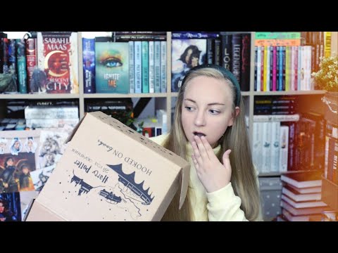 Видео: РАСПАКОВКА БОКСА HOOKED ON BOOKS | спецвыпуск по Гарри Поттеру #2