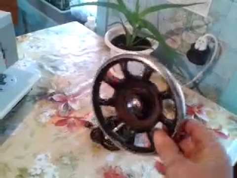 Видео: Как из электрической швейной машинки Чайка сделать ручную.
