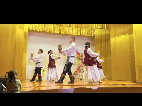 Видео: Чороонноох үҥкүү