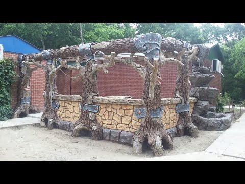 Видео: БЕСЕДКА  из  арт  бетона  декоративный  камень  и  брёвна  из  цемента  в   виде  старого  дерева.
