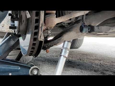 Видео: Обломился Болт Шаровой Опоры, Что Делать?