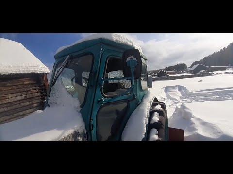 Видео: Т-40А.Изготовил стойку для зеркала.