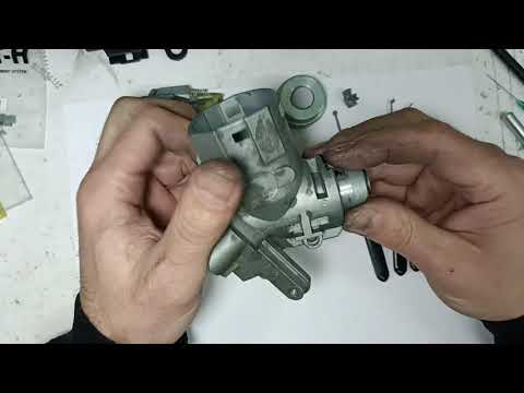 Видео: Mercedes Sprinter механический замок зажигания. Разборка.