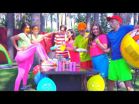 Видео: Крейзи ВЕЧЕРИНКА у БАССЕЙНА ! Даша Всё ИСПОРТИЛА ! Crazy Pool Party