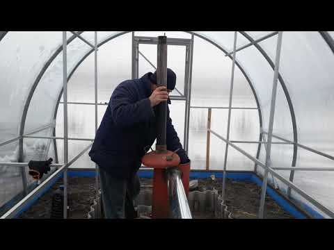 Видео: Котёл длительного горения  в теплице.Обогрев теплицы.