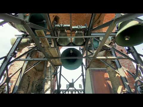 Видео: Превосходные колокола собора Монца (Италия) звонят в честь празднования Пасхи