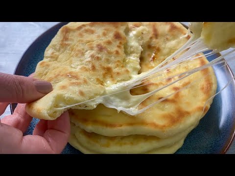 Видео: Очень вкусно! Стоит попробовать этот рецепт. Хачапури на сковороде!