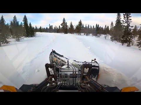 Видео: Расслабляющая Уборка Снега в Шведской Природе