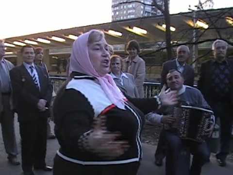 Видео: частушки измайловского парка 2009(часть 1)