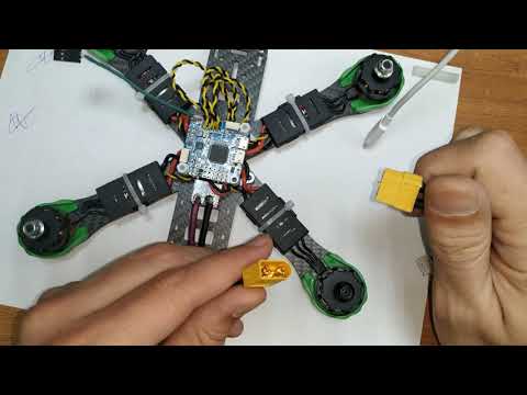 Видео: Сборка квадрокоптера на раме QAV 220 (часть 1)