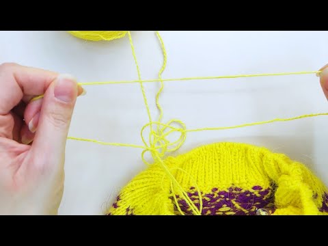 Видео: ЗАКАНЧИВАЕТСЯ КЛУБОК? Секрет соединения нитей БЕЗ УЗЛОВ. Настя вяжет 🧶
