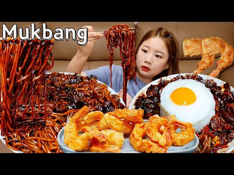 Видео: Sub)Real Mukbang-Лапша с говядиной и черной фасолью🍜 (Чаджангмён) Жареные креветки🍤ASMR КОРЕЙСКАЯЕДА
