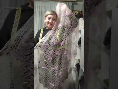Видео: 3 НОЯБРЯ - обзор на палантины с вышитыми цветами