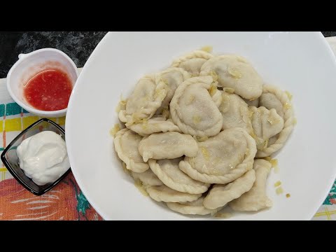 Видео: ЛУЧШИЕ ВАРЕНИКИ С КАРТОШКОЙ И ЖАРЕНЫМИ ГРИБАМИ/ТЕСТО ДЛЯ ВАРЕНИКОВ И ПЕЛЬМЕНЕЙ