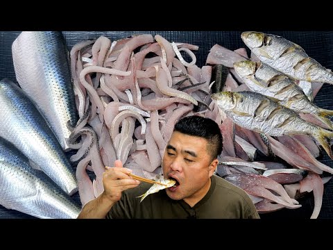 Видео: Eatingshow Mukbang: жареная и нарезанная скумбрия со стаканом соджу в честь начала осени